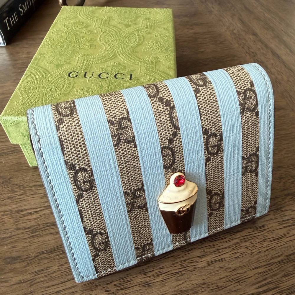 Gucci Supreme Monogram Blue Stripe Ice Cream Compact Wallet With Box